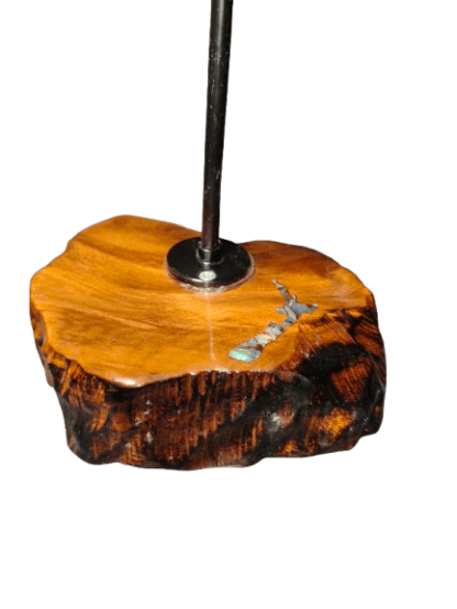Swamp Kauri Gum DeskLamp - Image 4